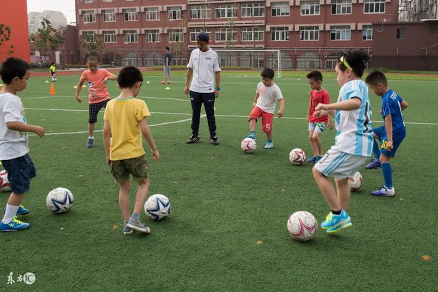 阿伦25+20骑士负热火 步行者大胜送活塞4连败